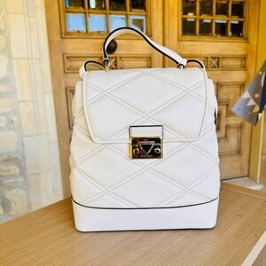 Michael kors Serena medium flap backpack light cream